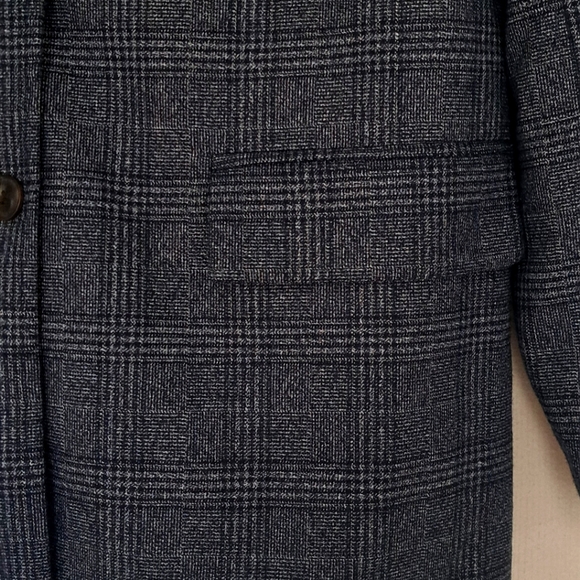Treasure & Bond mens navy plaid office  work button blazer jacket. Size M. - Picture 2 of 8